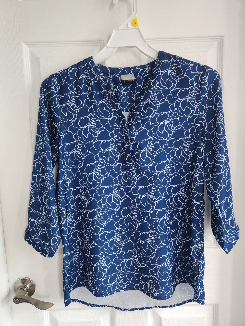 BLU STOP Relax Blouse white abstract branch -like print Size: P/S Y2K  l 100117